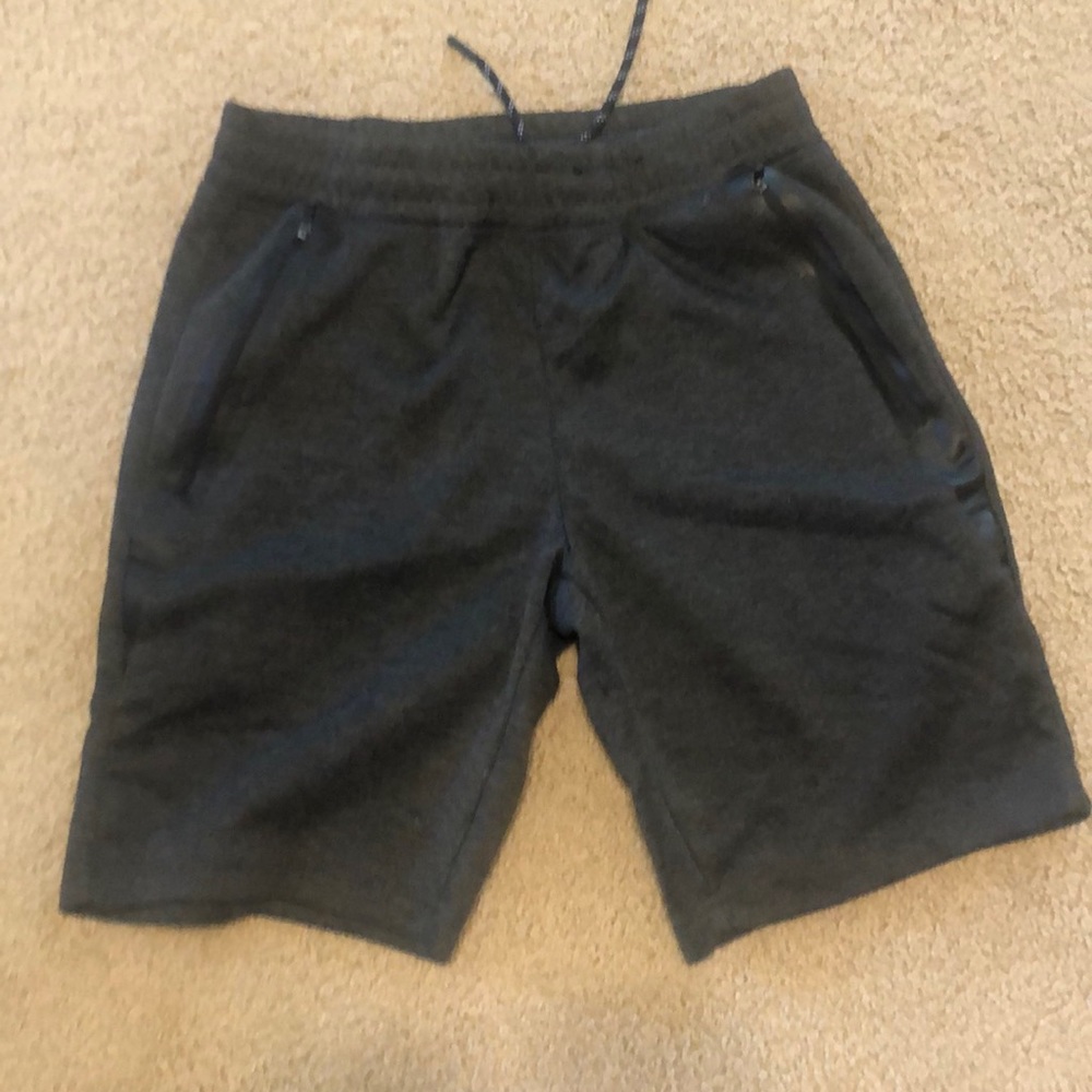 Men’s S Active Life lounge shorts w/zip pockets